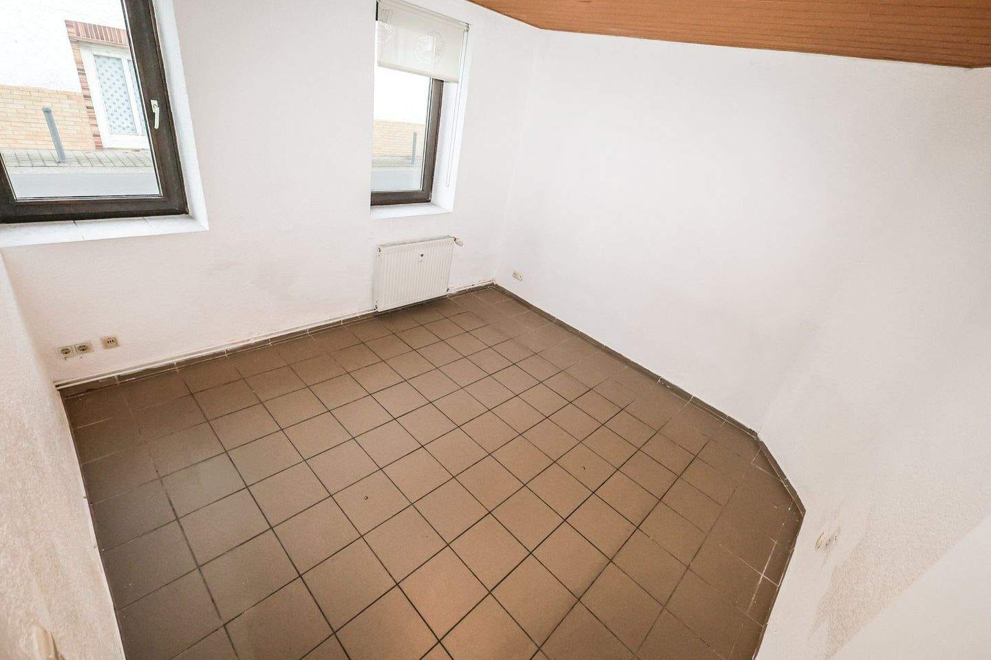 Immobilie in Ludwigshöhe - Ein Haus. Zwei Einheiten. Viele Möglichkeiten * Keine Käuferprovision - Bild 1