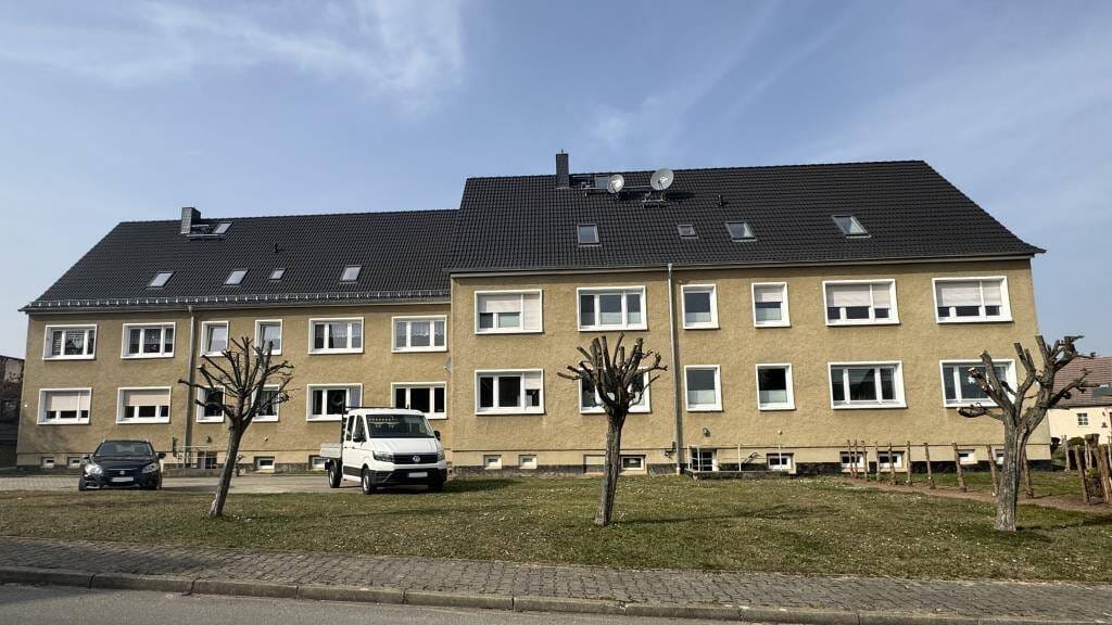 Immobilie in Crossen an der Elster - Anleger aufgepasst! - 5 modernisierte Eigentumswohnungen mit Stellplätzen - Bild 0