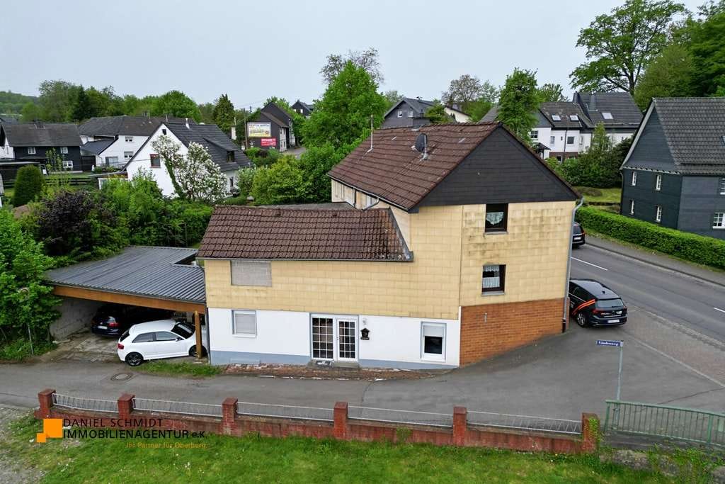 Immobilie in Waldbröl - Wohnhaus in Hermesdorf mit Geschichte und Perspektive – viel Fläche für Ihre individuellen Wohnideen - Bild 1