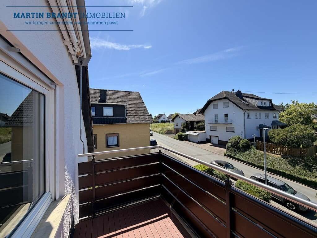 Immobilie in Idstein - 3 Zimmer Dachgeschosswohnung mit Balkon in schöner Lage 
von Idstein / Walsdorf - Bild 3