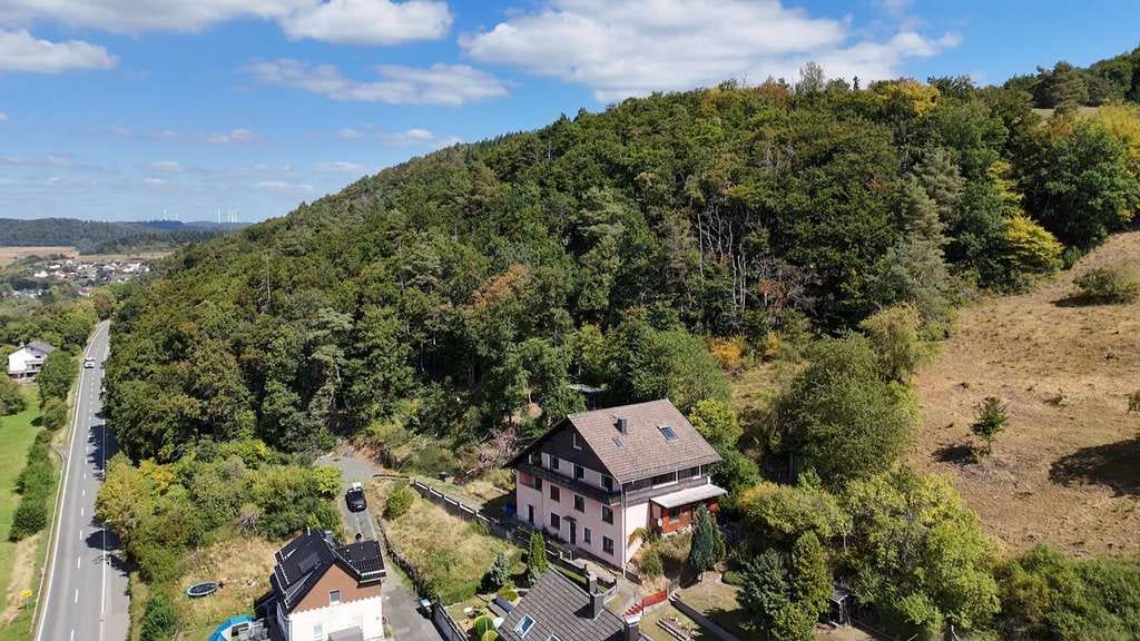 Immobilie in Steffenberg - Großzügige Eigentumswohnung mit 2 Einheiten – 
ideal für Familien & Kapitalanleger - Bild 2