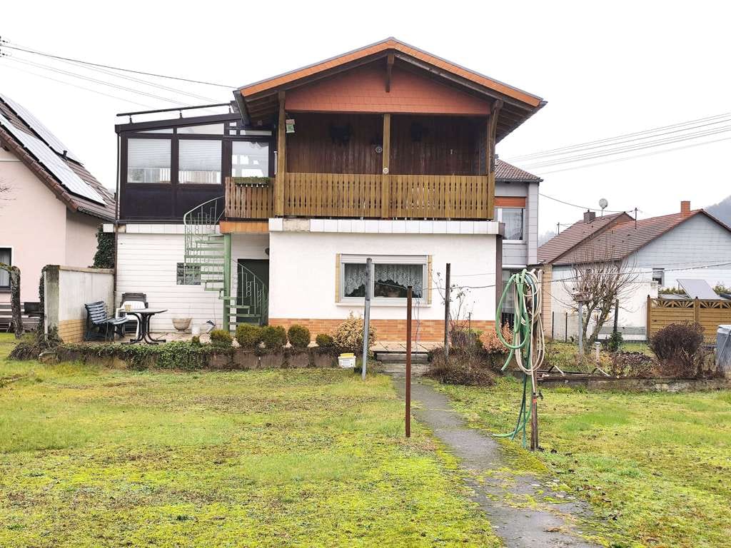 Immobilie in Überherrn - 1-2 Familienhaus - in ruhiger Lage mit Garten - Bild 0