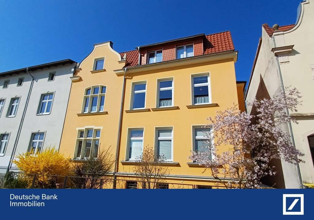 Immobilie in Güstrow - Freigezogenes Mehrfamilienhaus in Güstrow - Bild 0