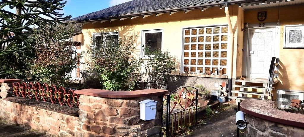 Immobilie in Breunigweiler - Wohnhaus mit Einliegerwohnung in guter Lage in Breunigweiler - Bild 0