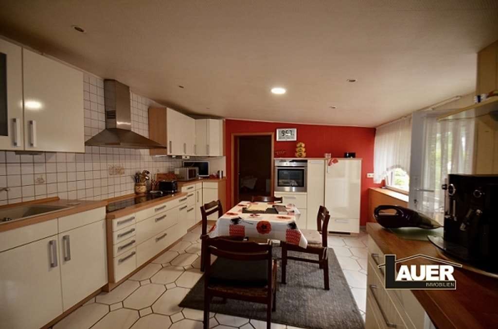 Immobilie in Völklingen - Zweifamilienhaus mit großem Garten in Lauterbach - Bild 3