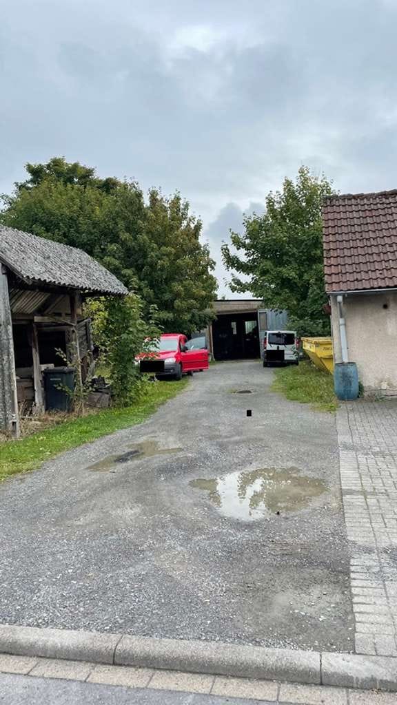 Immobilie in Pfaffenhofen an der Roth - Provisionsfrei! Einfamilienhaus mit Halle - Bild 2
