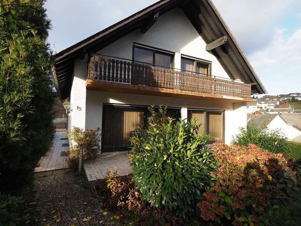 Immobilie in Arzbach - Attraktives Einfamilienhaus in guter Lage - Bild 0