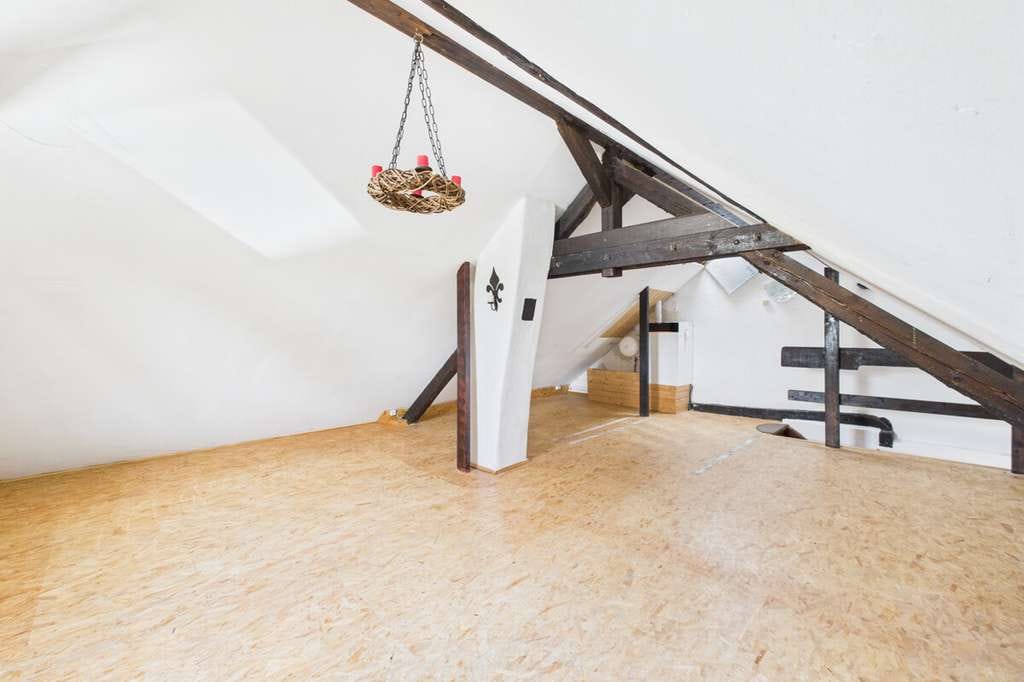 Immobilie in Ulmen - Für Pferdefreunde – Wohnhaus mit Stallungen und Nebengebäude - Bild 4