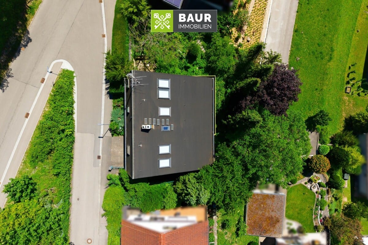 Immobilie in Elchingen - 360° | Traumhafte Hanglage mit Alpenblick – Großzügiges Wohnen mit Einliegerwohnung auf über 300 m² - Bild 3
