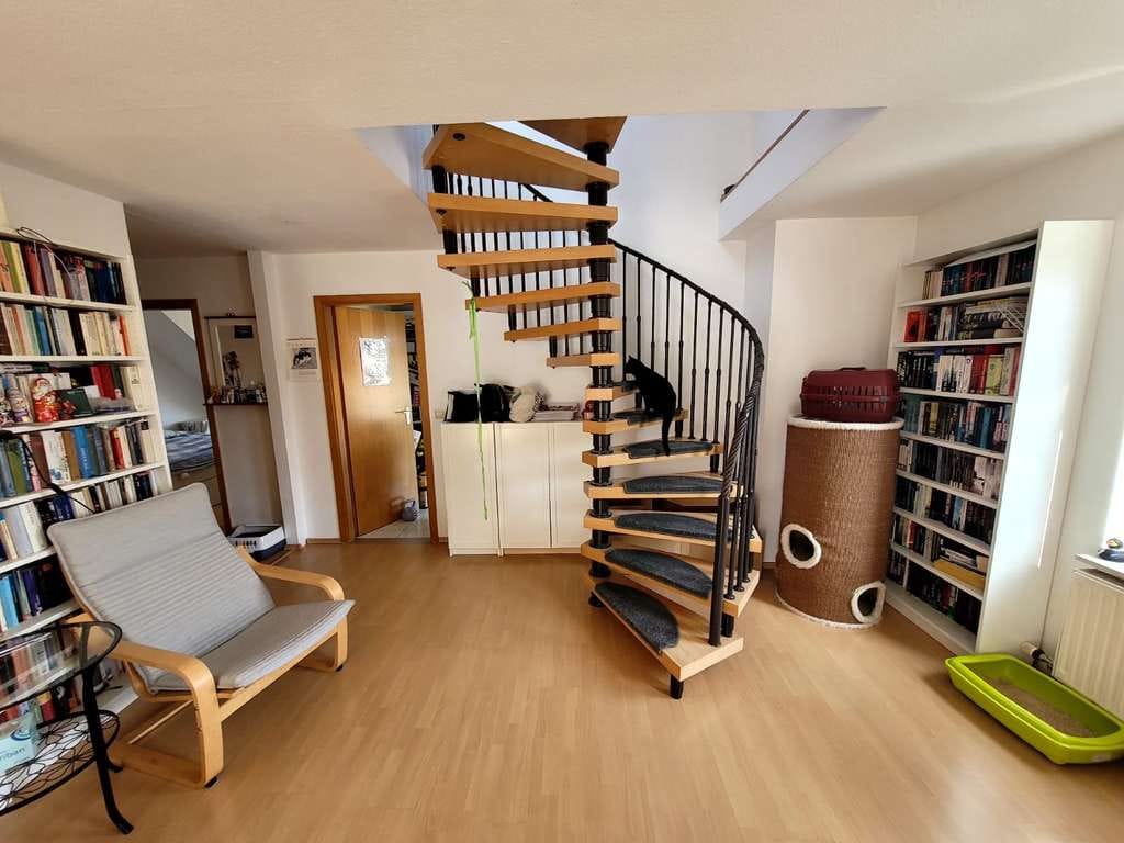 Immobilie in Kirchheim am Neckar - Traumhafte Maisonette 79 qm, großer Loggia-Balkon, toller Blick - Bild 0