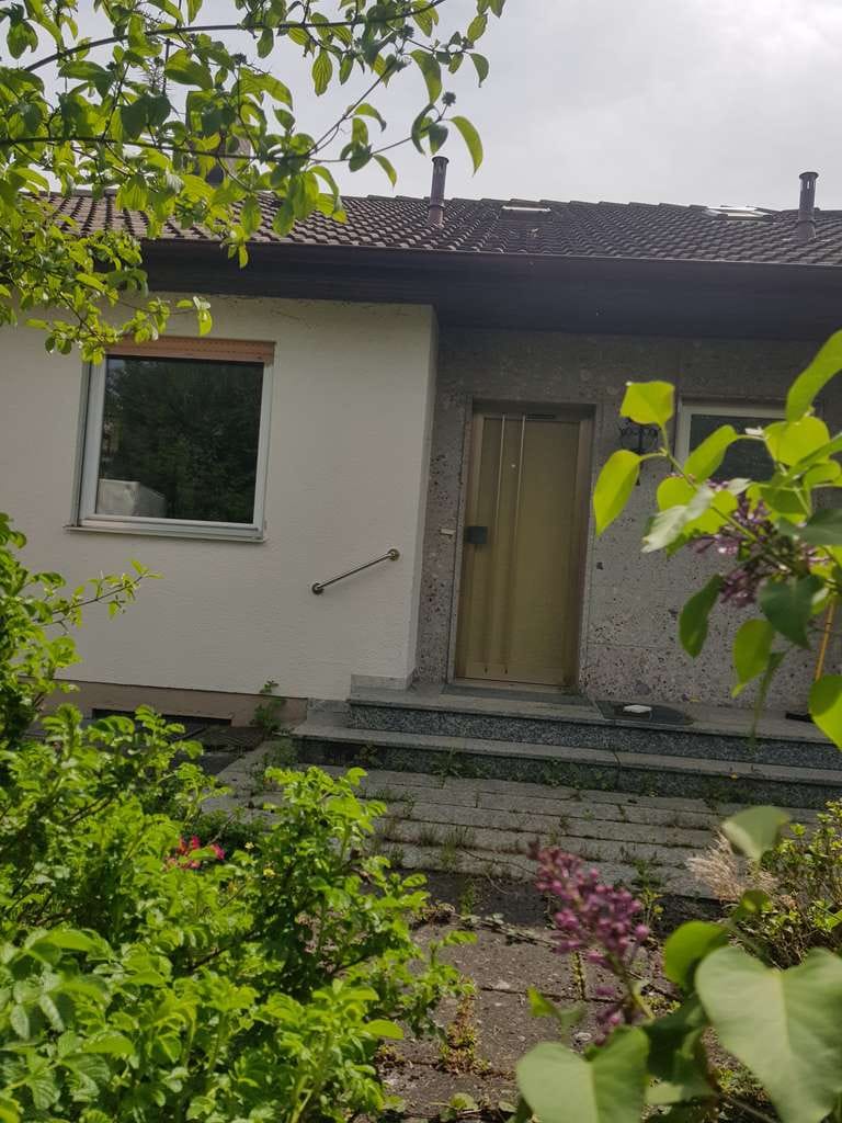 Immobilie in Adelshofen - Wohnen mit Charakter: Einfamilienhaus in Adelshofen - Bild 4