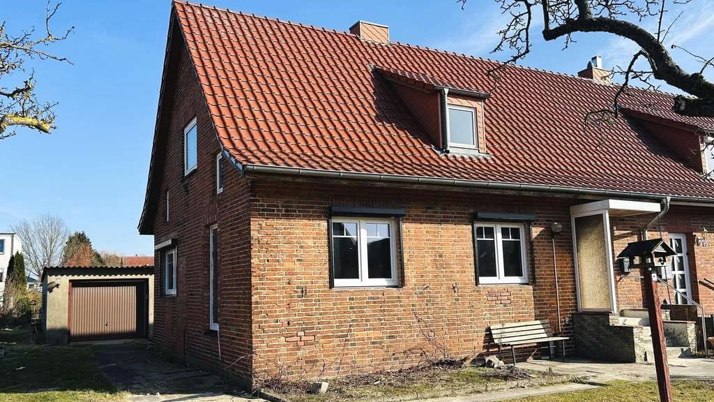 Immobilie in Güstrow - Charmantes Haus für kreative Gestaltung  - Bild 1