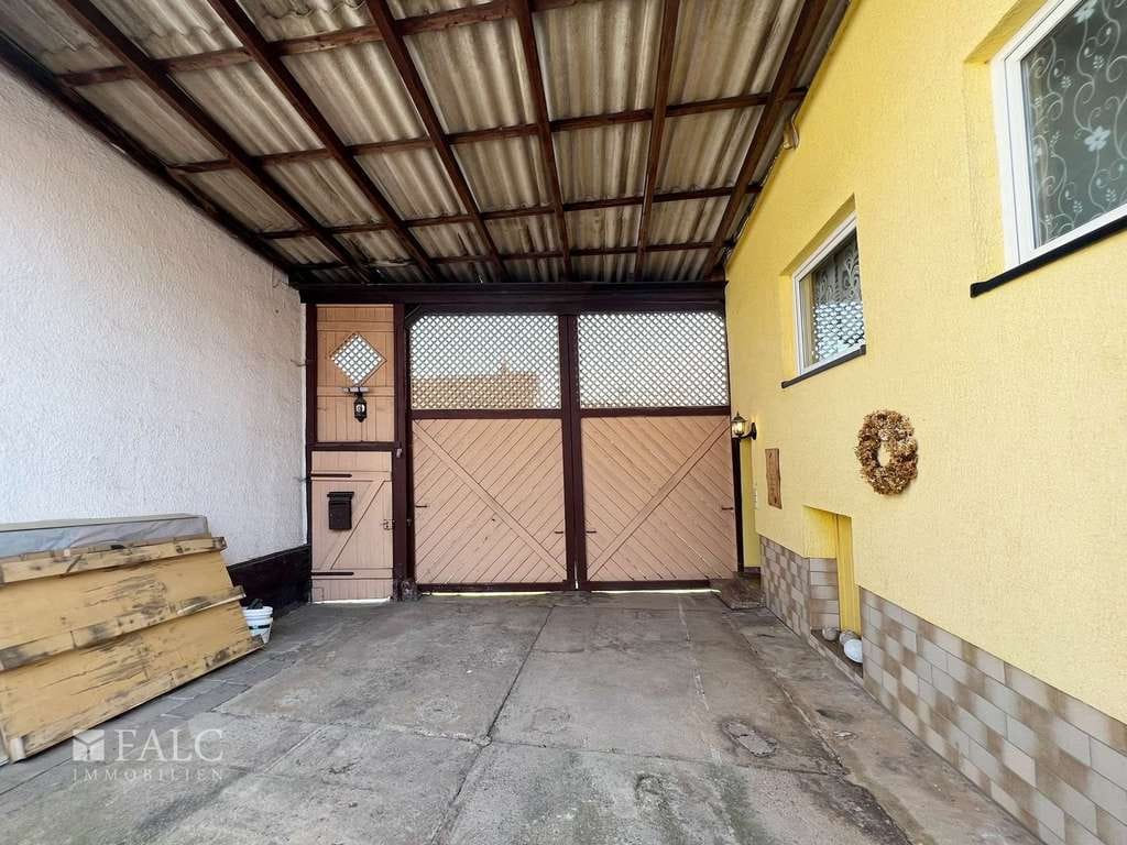 Immobilie in Haina - Landhaus mit Scheune und hübschem Garten - Bild 1