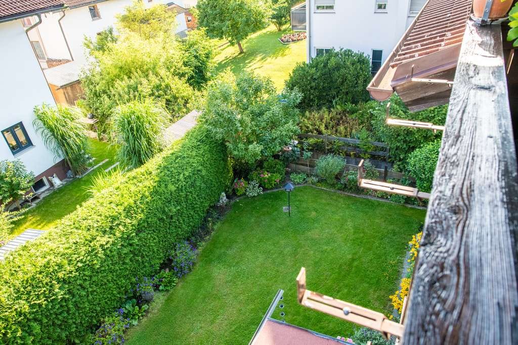 Immobilie in Kolbermoor - Bis zu 5% Rendite |  Dachgeschosswohnung mit Südbalkon und Garten in Kolbermoor - Bild 3