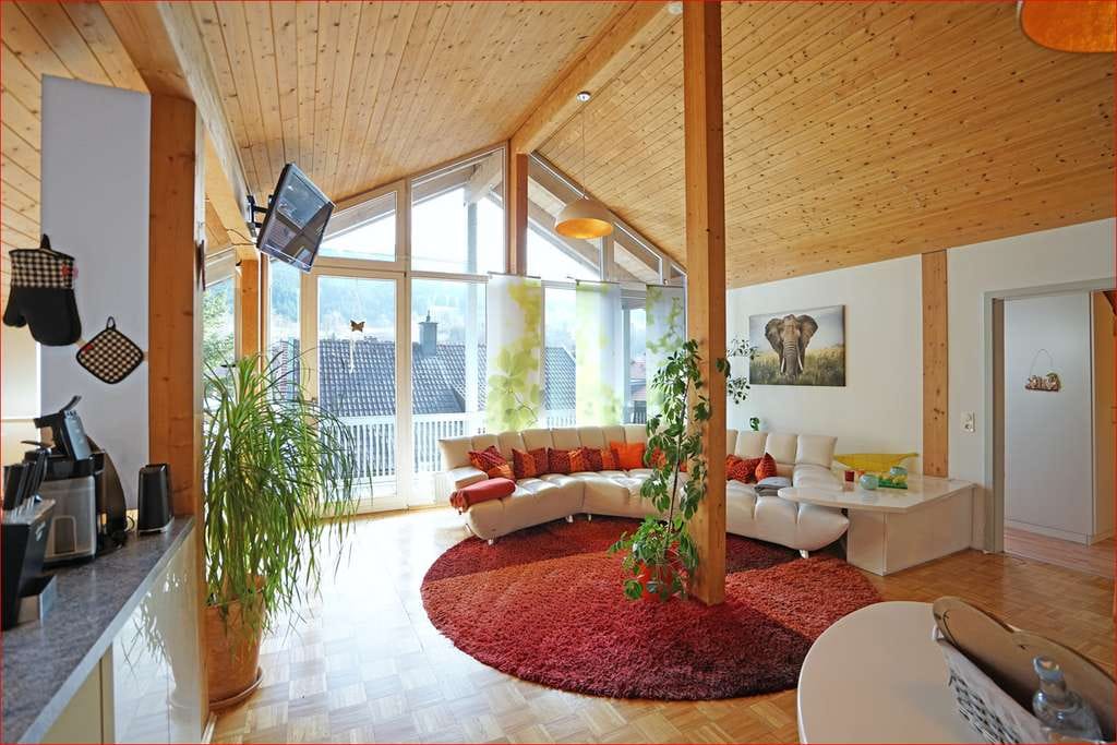 Immobilie in Nesselwang - Highlight – sonnige Dachsuite mit Bergblick! - Bild 1