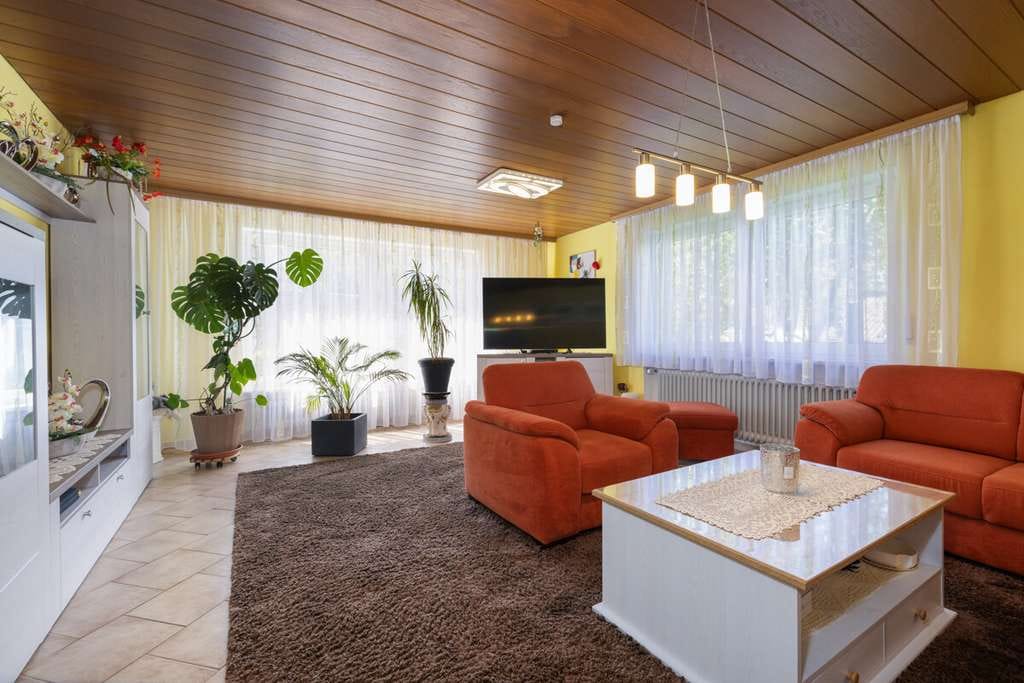 Immobilie in Zusmarshausen - BY LYST & LIV: Familienidylle mit Gartenparadies in begehrter Wohnlage - Bild 3