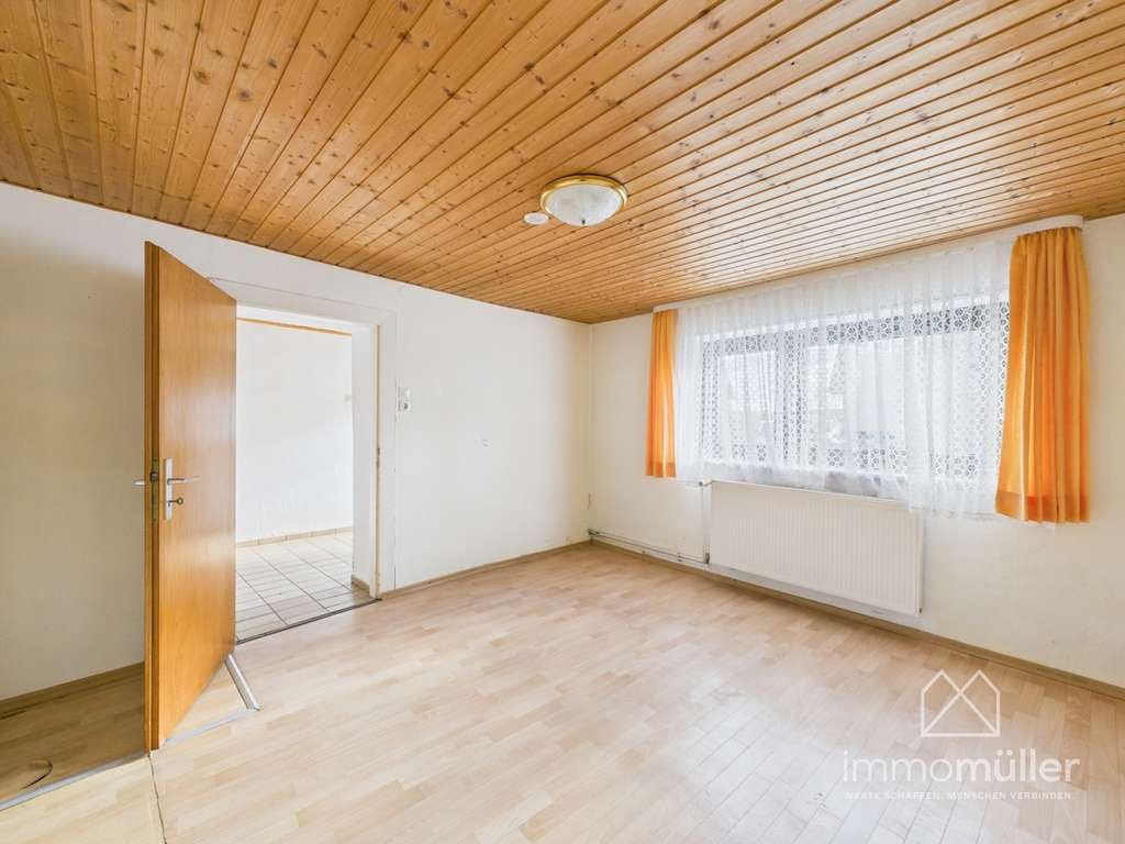 Immobilie in Lautersheim - Einfamilienhaus mit 146 m², Wintergarten & Balkon – familiärer Lage von Lautersheim - Bild 4