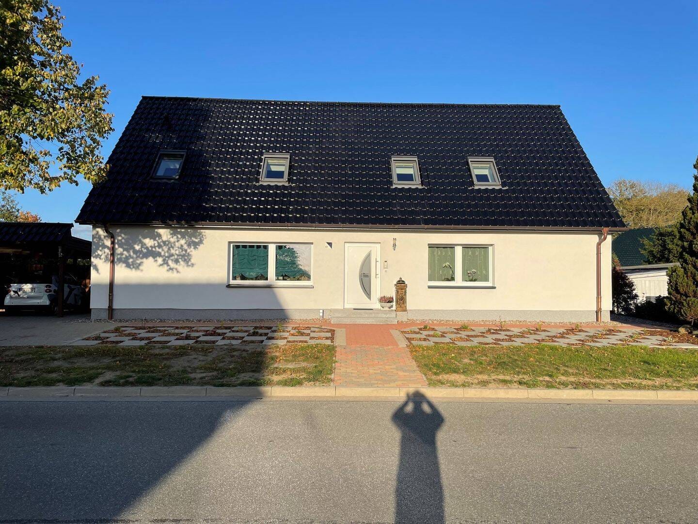 Immobilie in Lewitzrand - Top-saniertes Einfamilienhaus mit Effizienzklasse A+ inkl. PV-Anlage, Wärmepumpe & Glasfaser - Bild 1
