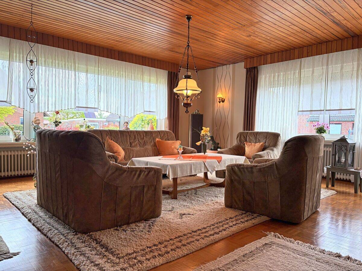 Immobilie in Großefehn - Gepflegter Bungalow mit ebenerdigen Wohnkonzept in rückwärtig unverbauter Lage von Großefehn - Bild 4