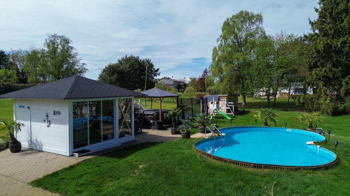Immobilie in Benz - Moderne Eigentumswohnung mit großem Balkon & Pool - ideal als stilvoller Zweitwohnsitz oder komfortables Zuhause - Bild 2