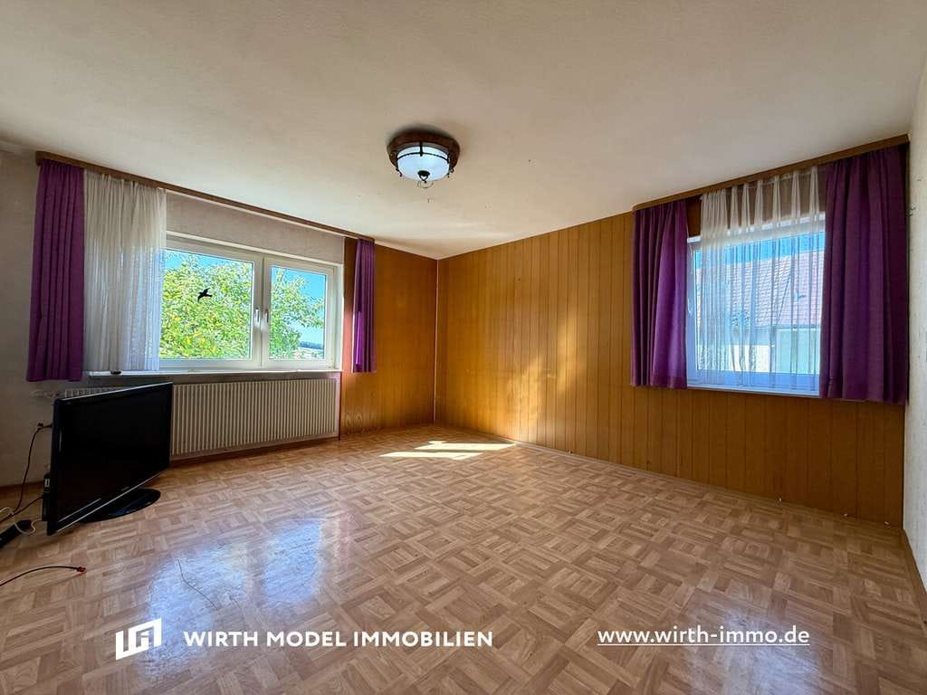 Immobilie in Poppenhausen - Einfamilienhaus mit Garage und Garten in schöner Ortsrandlage in Poppenhausen-Hain - Bild 3