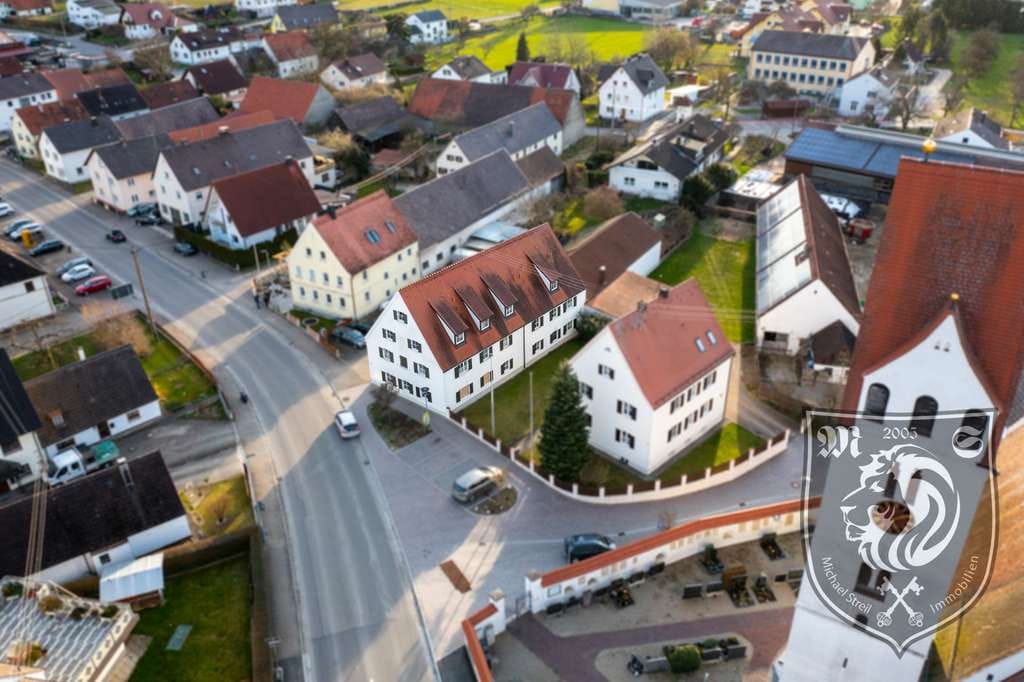 Immobilie in Holzheim - MFH mit Nostalgie – weniger als 2.000 €/m² Wohnfläche – in Holzheim - Bild 1