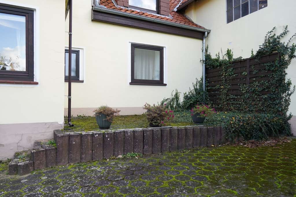 Immobilie in Edemissen - * Eigentumswohnung mit ca. 1.000 m² Grundstücksanteil * - 3-Zi.-Wohnung mit Garage in Wipshausen - Bild 2
