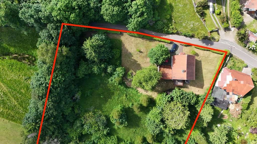 Immobilie in Tambach-Dietharz - Ortsrandlage mit 4.200 qm Grundstück - Einmalige Gelegenheit in Tambach-Dietharz - Bild 4