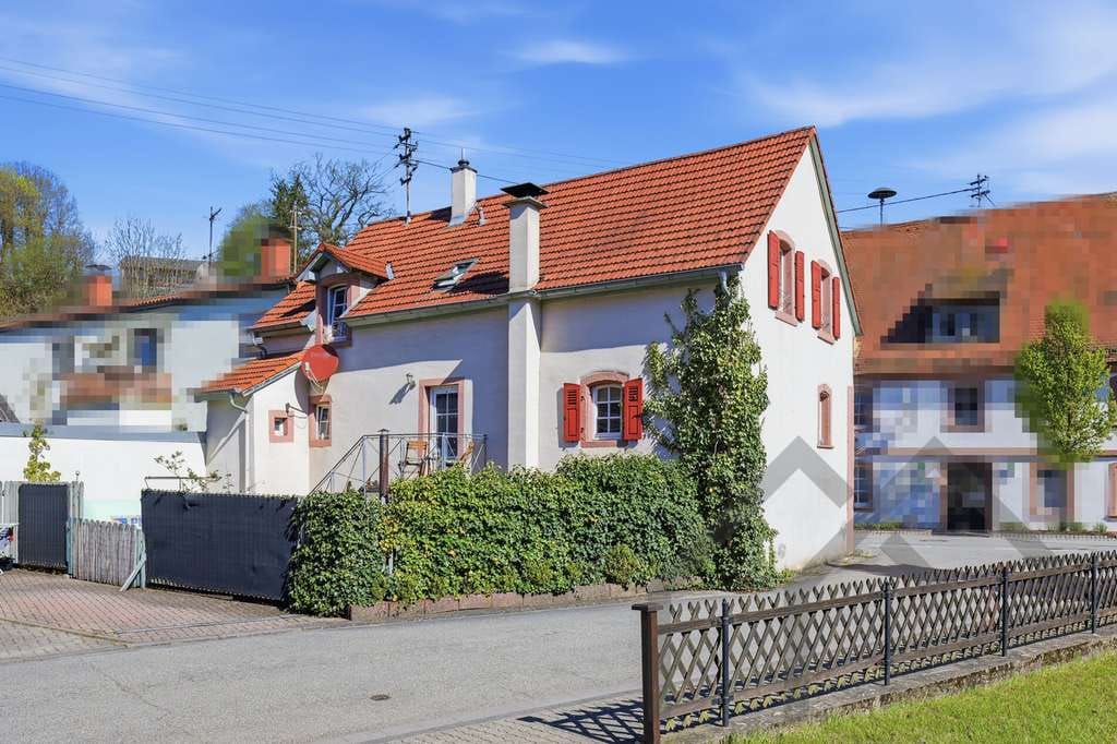 Immobilie in Wallhalben - Modernisiertes Bauernhaus in Dorflage - Bild 0