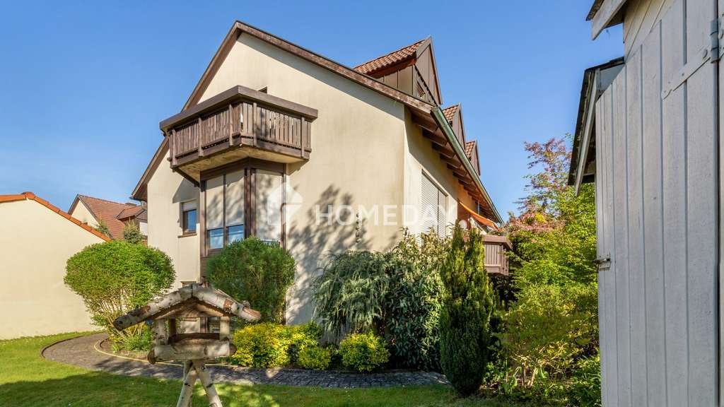 Immobilie in Kreuzwertheim - 2-Zimmer-Dachgeschosswohnung mit Balkon & Tageslichtbad - Bild 2