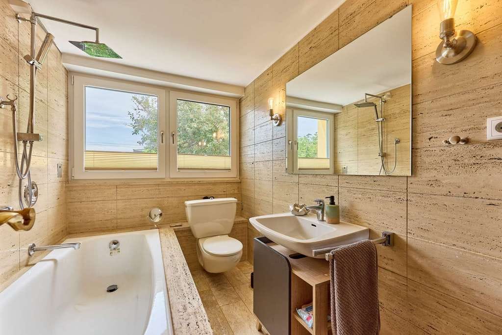 Immobilie in Deidesheim - Ein Logenplatz über den Weinbergen: Moderne Souterrainwohnung mit traumhaftem Ausblick - Bild 4