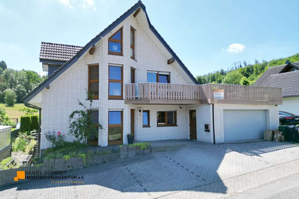 Immobilie in Marienheide - Ein Zuhause, das mitwächst – 226 m² in Marienheide mit vielseitig nutzbarer Einliegerwohnung - Bild 2