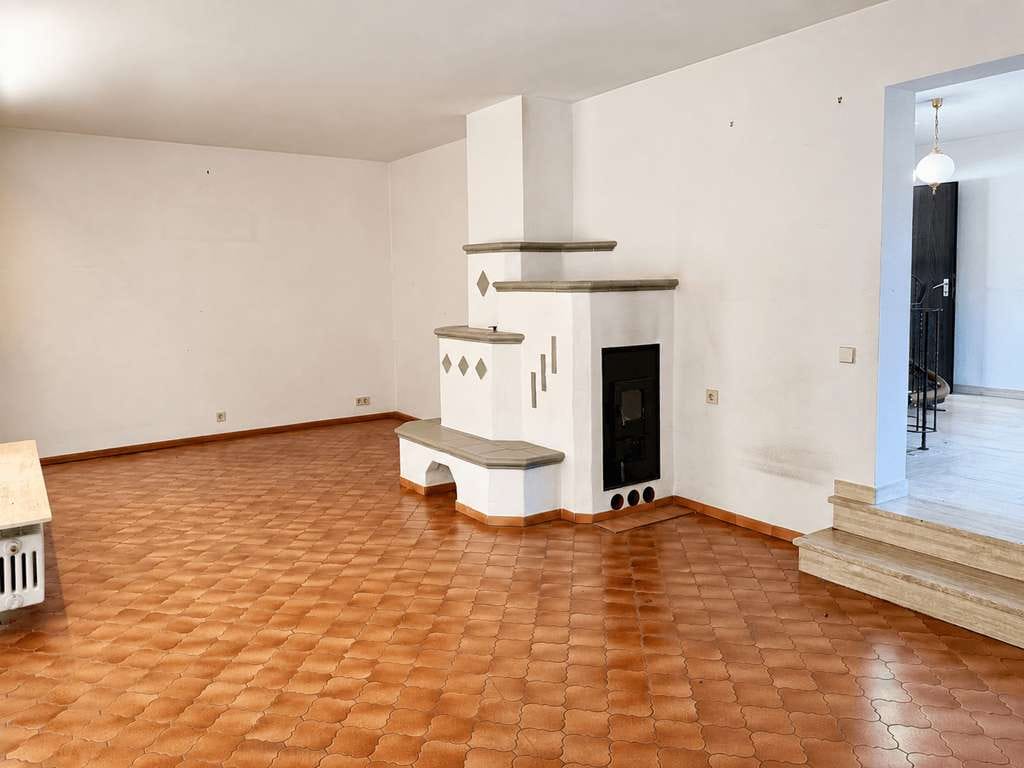 Immobilie in Leimersheim - Familienidylle mit Kamin, Wintergarten und großem Garten in Leimersheim - Bild 1
