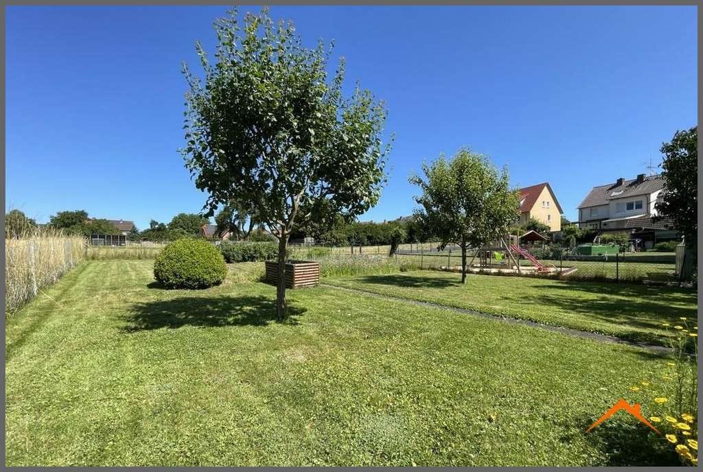 Immobilie in Edermünde - 2 Familienhaus in Haldorf mit großem Garten - Bild 1
