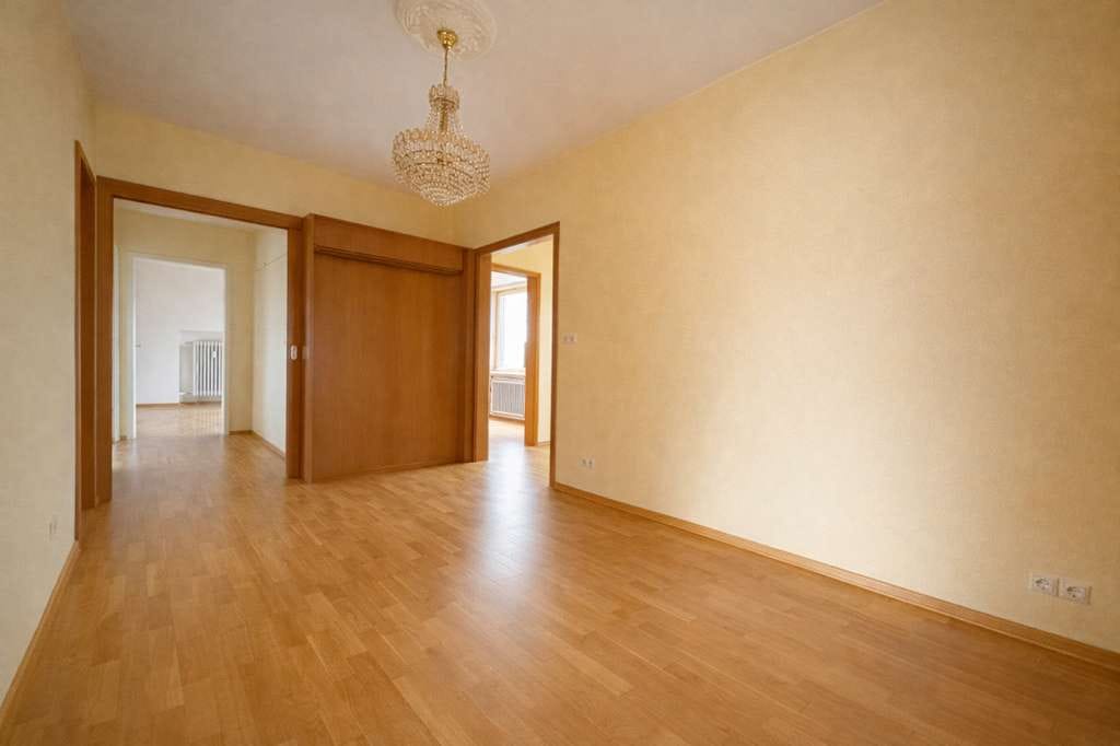 Immobilie in Lohr am Main - 160 m² Wohnfläche + 2 Garagen und Garten – viel Platz & großes Potenzial - Bild 4
