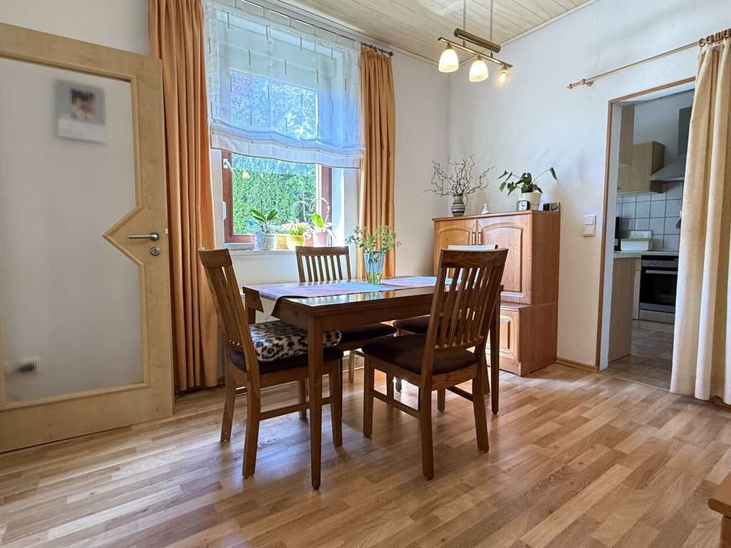Immobilie in Löhne - Ein Einfamilienhaus in Löhne-Mennighüffen, das noch nicht fertig erzählt ist! - Bild 2