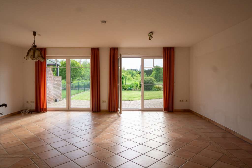 Immobilie in Sonsbeck - Gepflegte Doppelhaushälfte mit Garten, Garage und Einbauküche - Bild 2