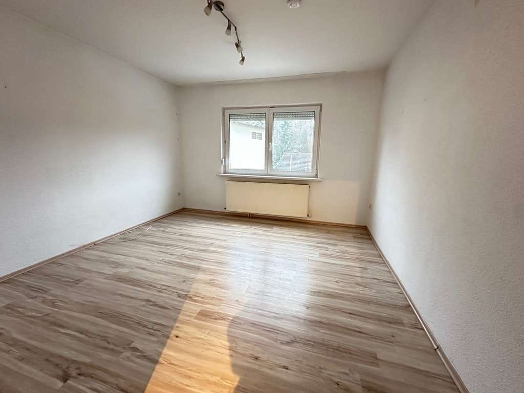 Immobilie in Rödental - Ein Zuhause zum Wohlfühlen – charmantes Wohnhaus in ruhiger Lage von Rödental / Rothenhof - Bild 1