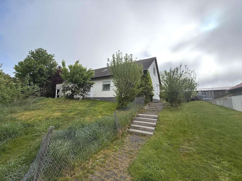Immobilie in Wald - Wohnhaus mit 911 m² Grundstück – vermietet & mit Entwicklungspotenzial - Bild 2