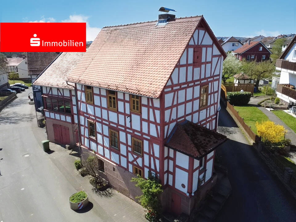 Immobilie in Cölbe - Fachwerkcharme mit tollem Gartengrundstück! - Bild 0