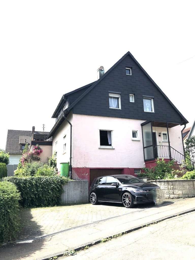 Immobilie in Aalen - Renovierungsbedürftiges 2 Familienhaus in zentraler Lage von Fachsenfeld - Bild 0