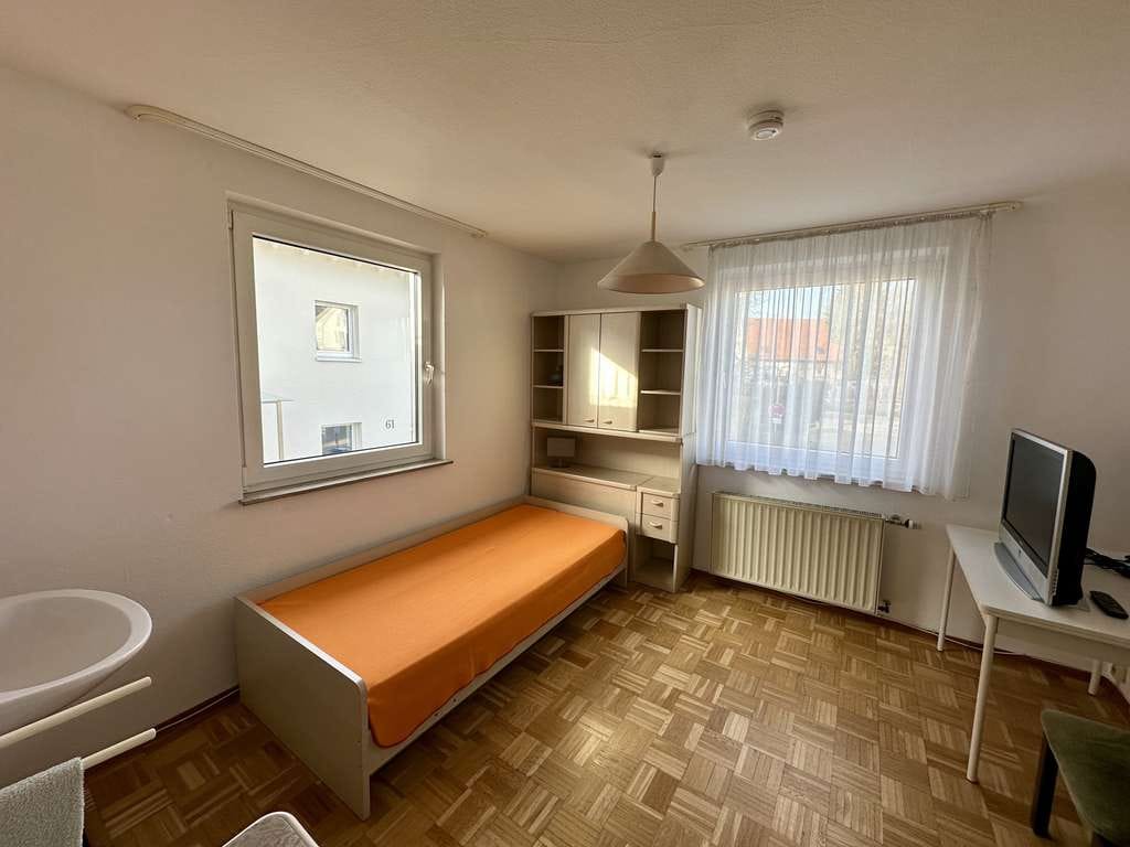 Immobilie in Ostfildern - 3-Familienhaus in guter Lage von Ostfildern-Nellingen! - Bild 3