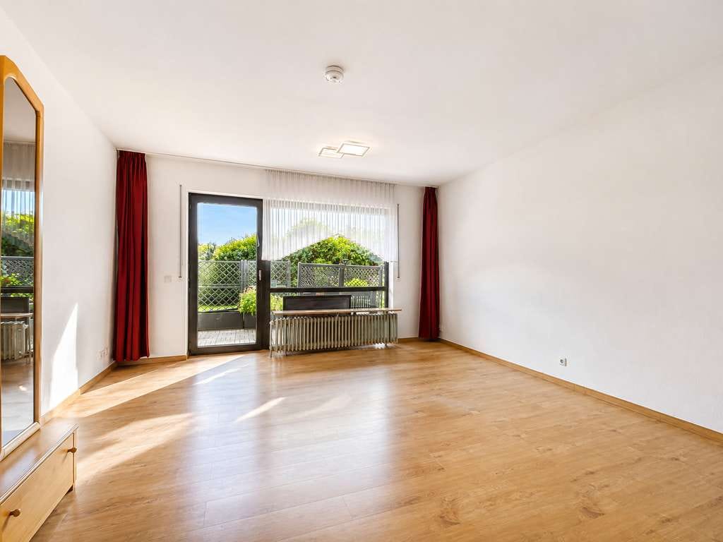 Immobilie in Bad Emstal - Gepflegte 3-ZKB mit eigener Terrasse, Einbauküche und Stellplatz in Bad Emstal - Bild 3