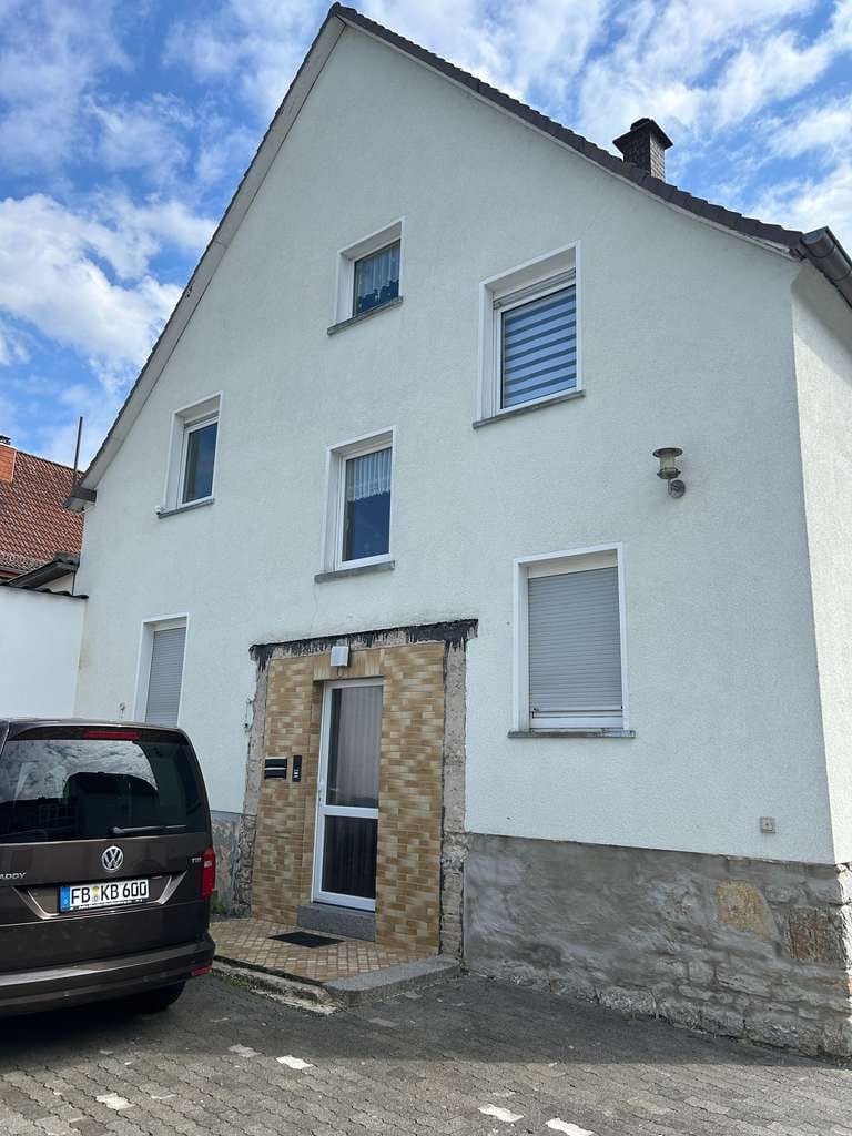 Immobilie in Butzbach - Zweifamilienhaus zum Top-Preis, ohne Garten! - Bild 1