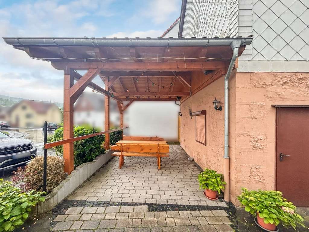 Immobilie in Schotten - Charmantes Einfamilienhaus mit historischem Fachwerk und großem Platzangebot in Schotten - Bild 2