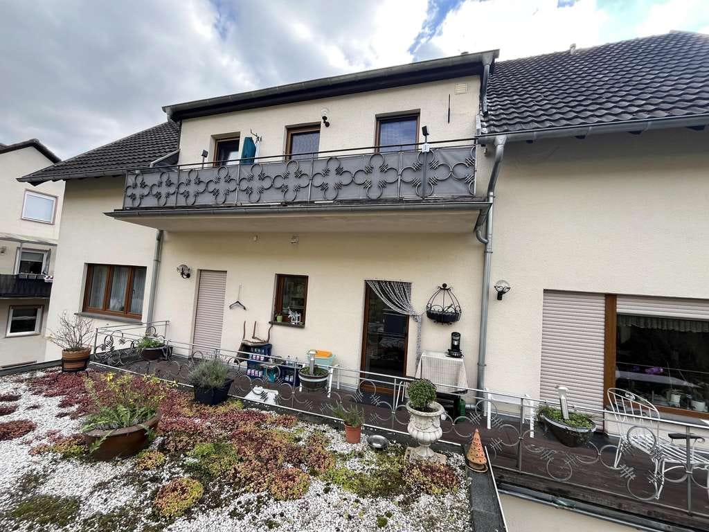 Immobilie in Bad Breisig - Gepflegtes Mehrfamilienhaus mit 5 Wohneinheiten – kernsaniert und solide vermietet   - Bild 4