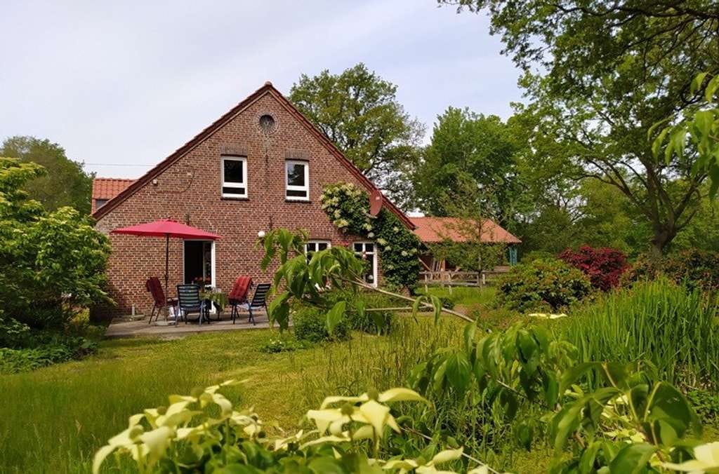 Immobilie in Friedeburg - Top saniertes Mehrparteienhaus (teilvermietet) zwischen Friedeburg und Zetel - Bild 0