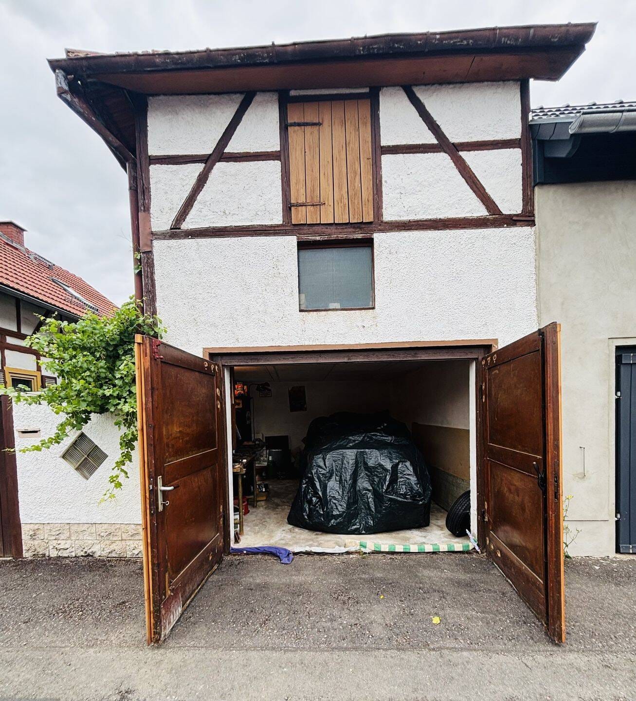 Immobilie in Hörselberg-Hainich - ***Da lässt sich was draus machen! - Einfamilienhaus mit Nebengelass und Garagen in Tüngeda*** - Bild 4