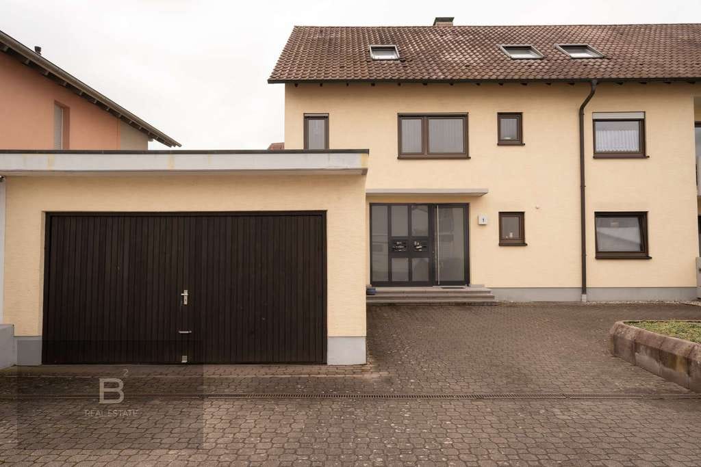 Immobilie in Jockgrim - MEHRFAMILIENHAUS. 5 PARTEIEN. SOLIDE VERMIETET. | JOCKGRIM - Bild 1