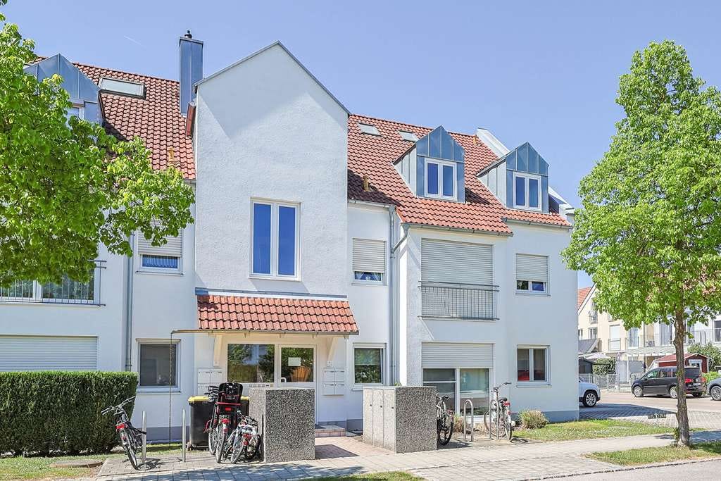 Immobilie in Manching - Lichtdurchflutete 3-Zimmer-Wohnung mit ausgebautem Dachboden - Bild 0